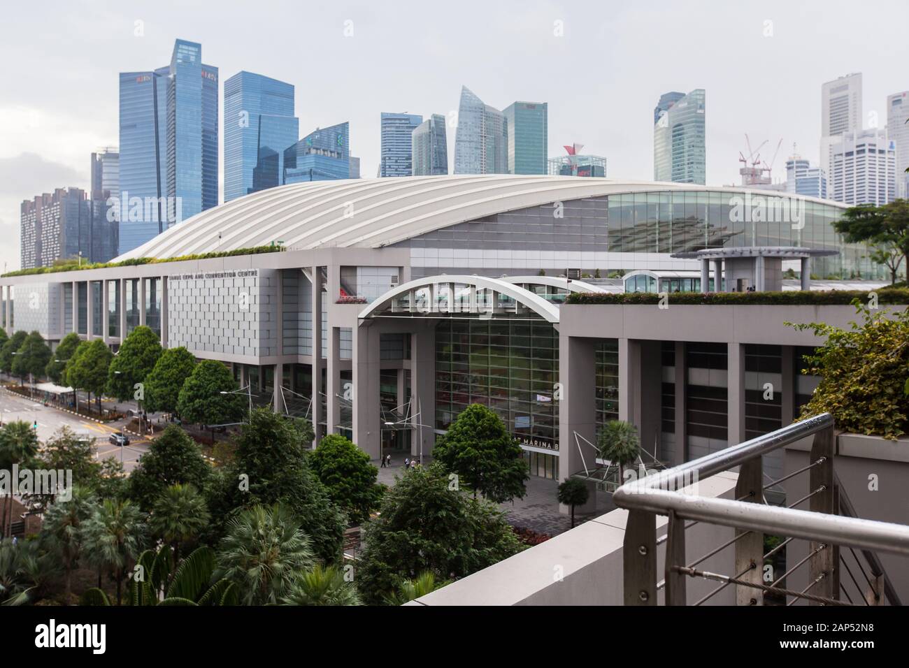 Le centre des congrès et expositions Sands peut accueillir des expositions et événements à grande échelle. Marina Bay Sands, Singapour Banque D'Images