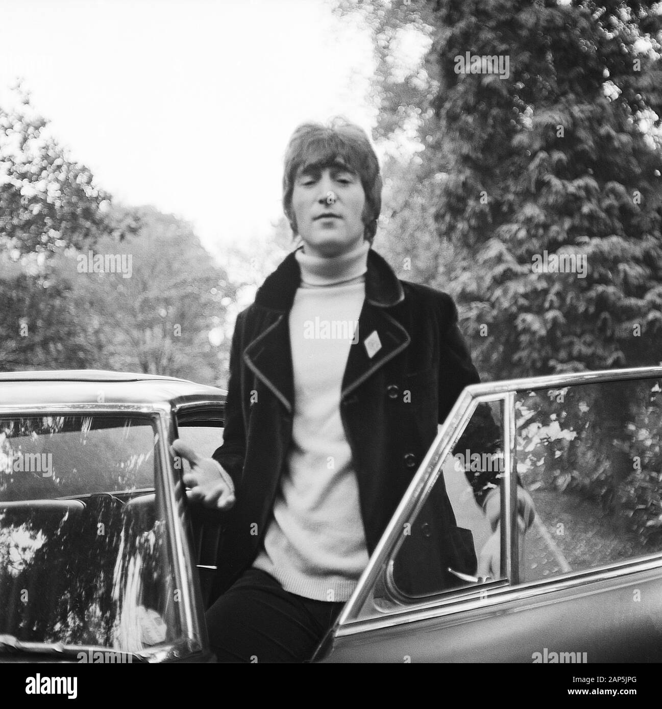 John lennon 1966 Banque de photographies et d’images à haute résolution