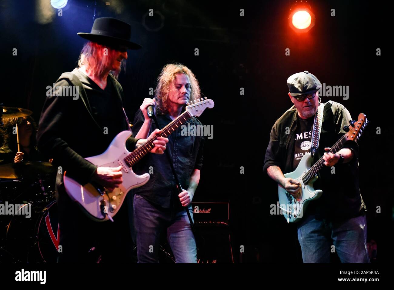 Las Vegas guitariste', Stoney Curtis et Chris Tofield, sur la scène à l'empeigne de night-club. Banque D'Images
