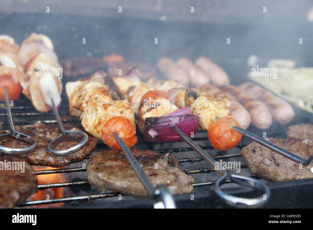 Cuisine extérieure, barbecue australien, barbecue de jour d'Australie Photo  Stock - Alamy