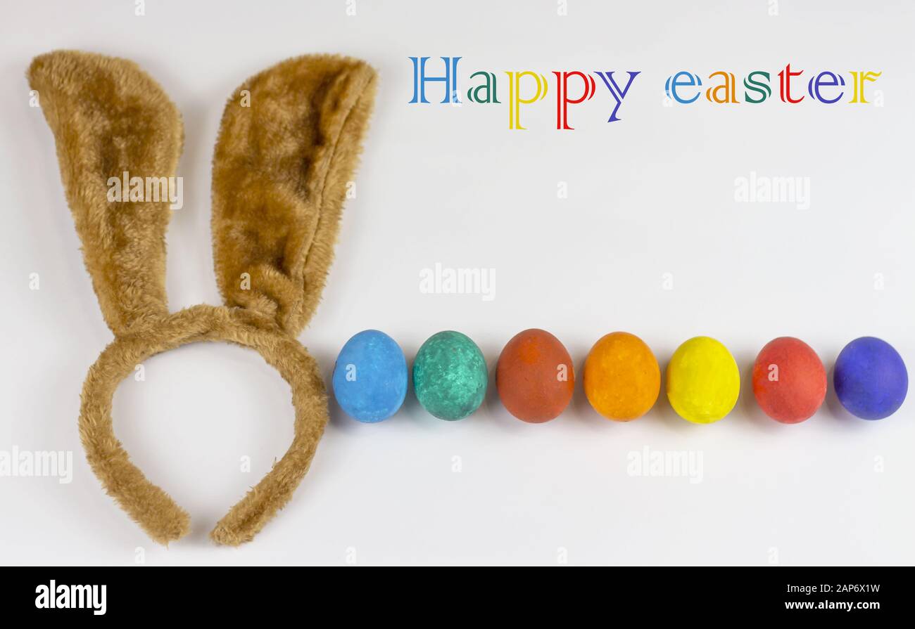 Œufs de Pâques. Bonne carte de pâques. Œufs de Pâques multicolores. Pâques. Fond de Pâques. Œufs de Pâques. Symbole Pâques. Carte de Pâques. Salutations de Pâques. Heureux Banque D'Images