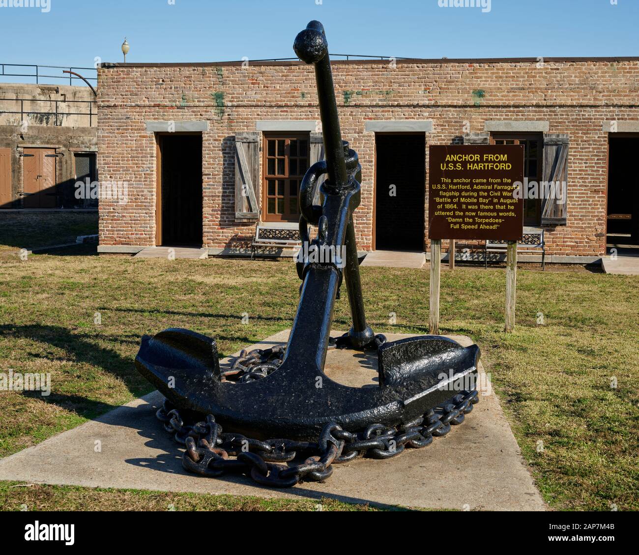 Anchor du navire de l'amiral Farragut de l'USS Hartford dans le fort Gaines historique où la bataille de Mobile Bay a été combattue, sur Dauphin Island Alabama, États-Unis. Banque D'Images