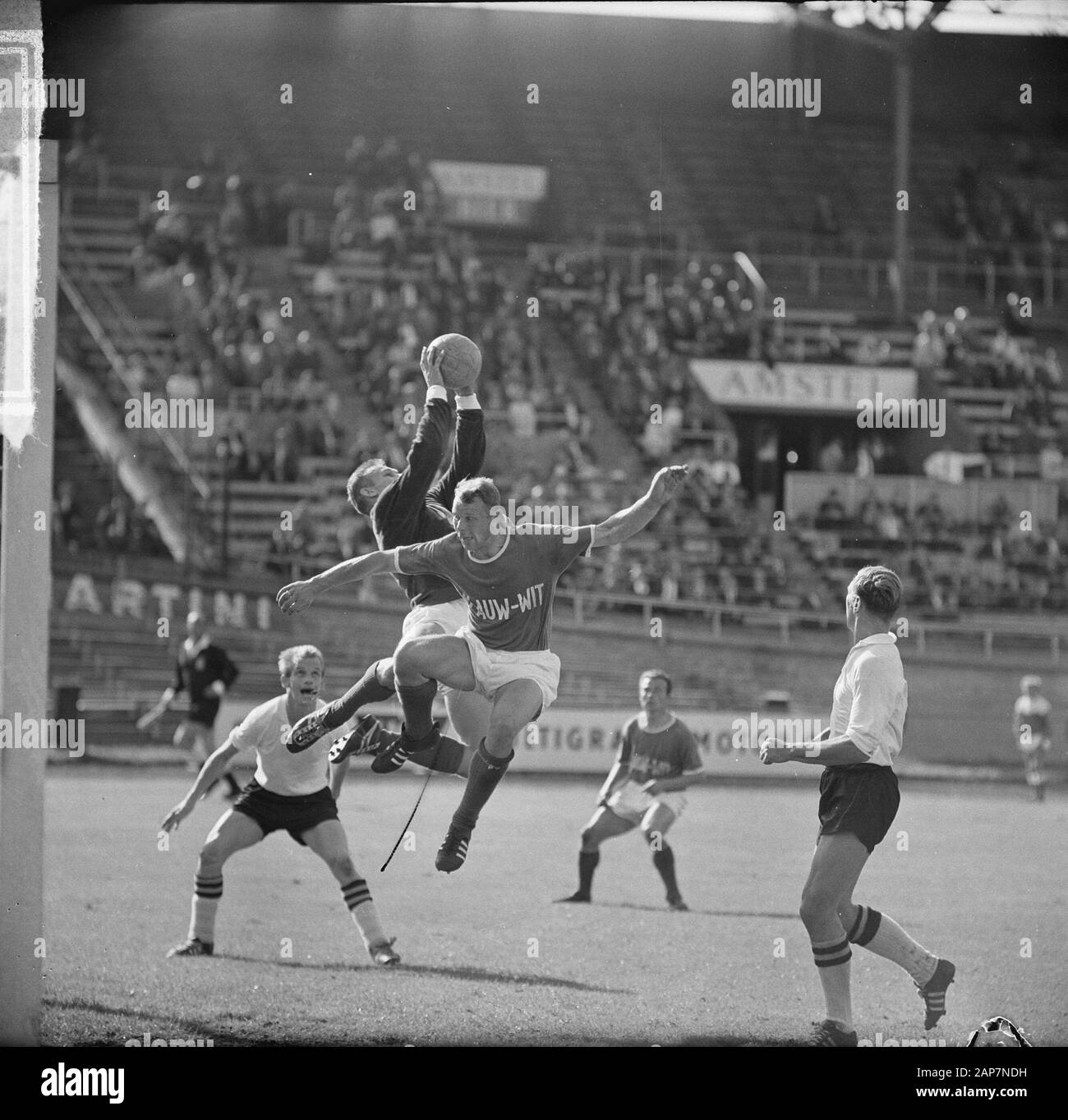 Blue-White contre 0-2 NAC. Nijs, Jac. de/Anefo Banque D'Images