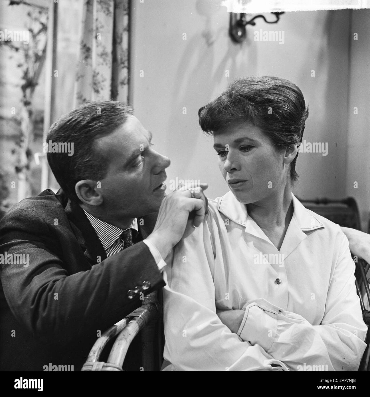 La diffusion télévisée de Beposter 7 novembre prochain Date : 24 septembre 1963 Mots-clés : Émissions de télévision Banque D'Images