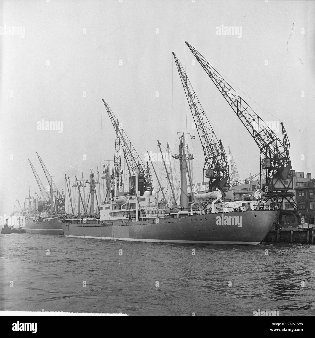 Le Port De Rotterdam Date : 22 Avril 1964 Lieu : Rotterdam, Zuid-Holland Mots Clés : Ports Banque D'Images