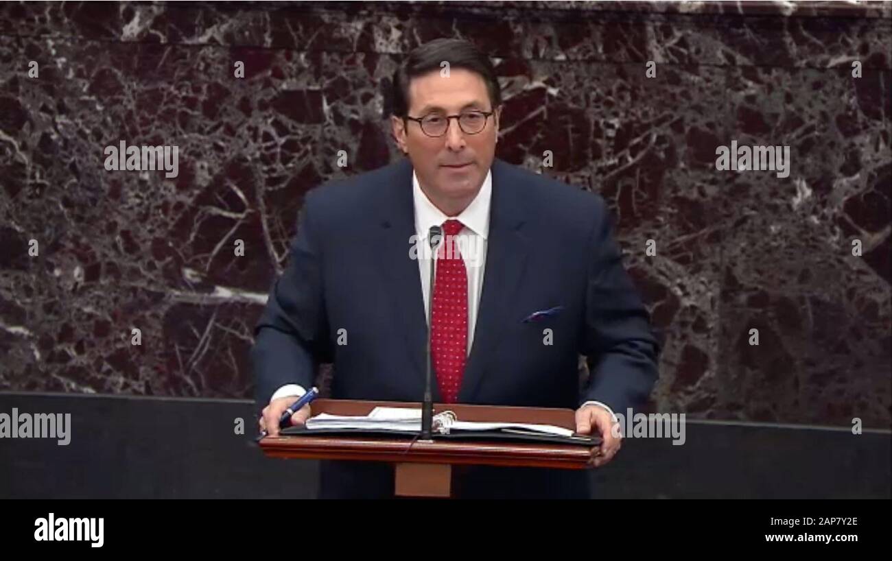 Washington, DC, États-Unis . 21 janvier 2020. Dans cette image de la télévision du Sénat des États-Unis, le conseiller juridique du président Jay Sekulow fait des remarques liminaires en faveur d'un amendement à la résolution 483 du Sénat américain, lors du procès de destitution du président américain Donald J. Trump au Sénat américain au Capitole américain à Washington, DC mardi, 21 janvier 2020.crédit obligatoire: Télévision du Sénat des États-Unis via CNP /MediaPunch crédit: MediaPunch Inc/Alay Live News Banque D'Images