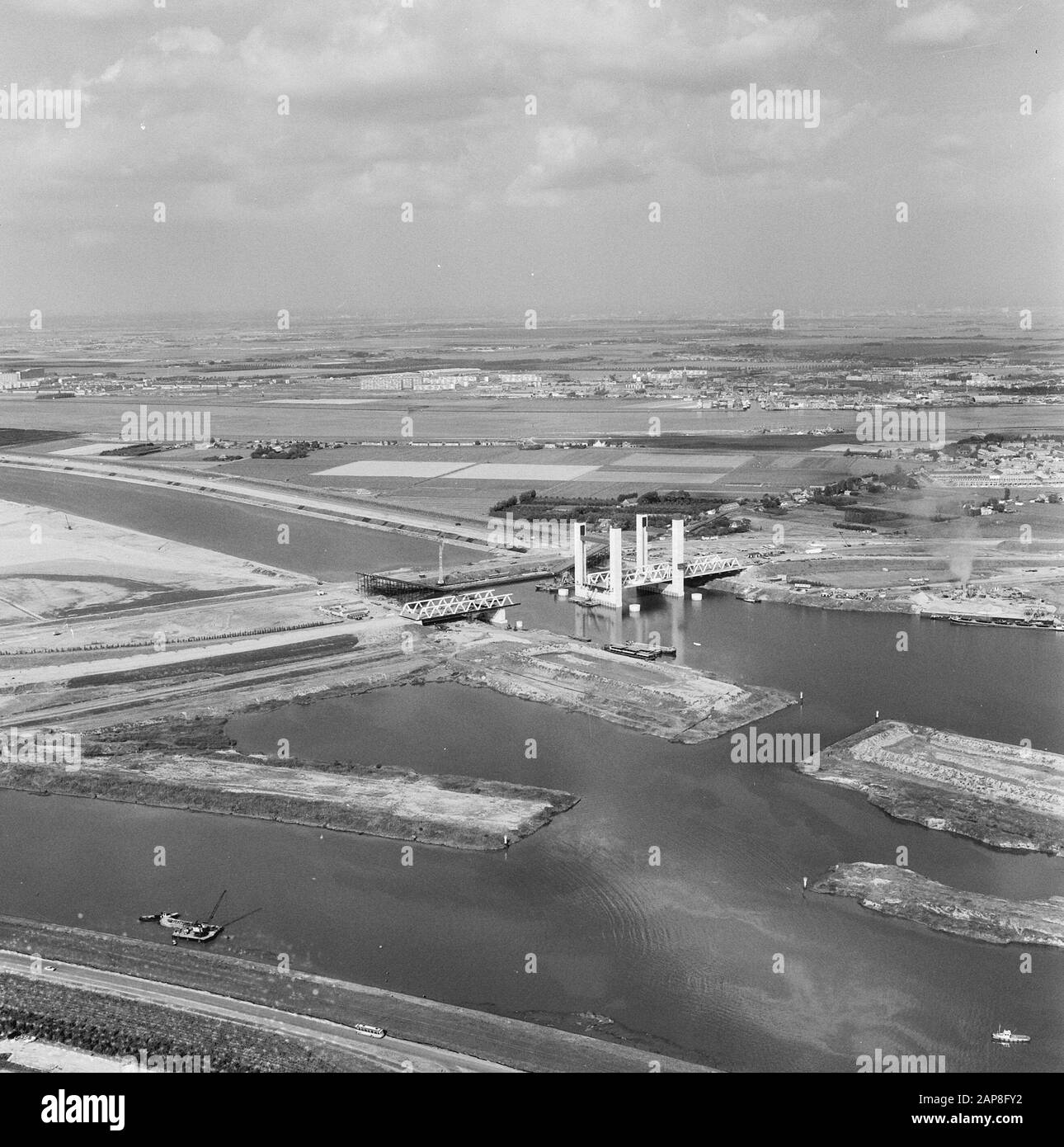 Ponts, rivières, expédition Date : non daté mots clés : ponts, rivières, navigation Banque D'Images