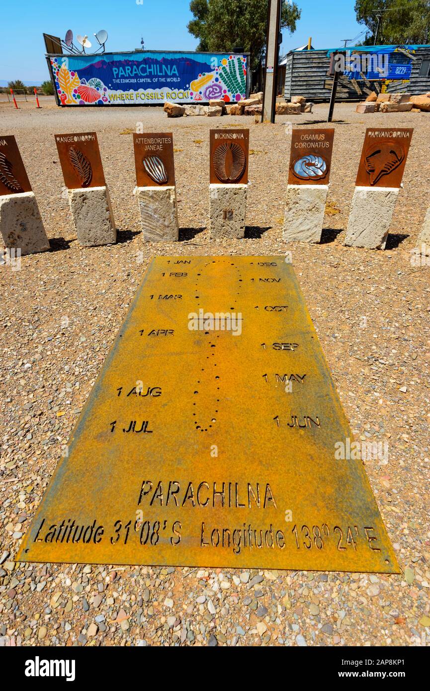 Affichage Des Panneaux Et Des Œuvres D'Art, Parachilna, Australie Méridionale, Australie Banque D'Images