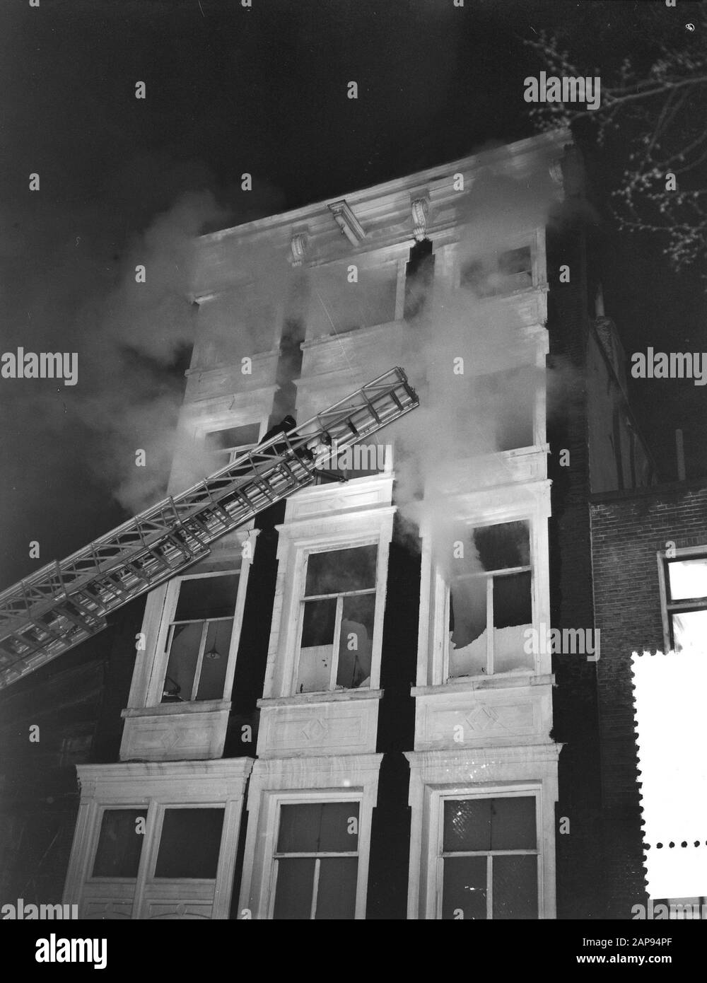 Incendie Dans L'Imprimerie Concentrique Amsterdam Date: 19 Février 1957 Lieu: Amsterdam, Noord-Holland Mots Clés: Incendie, Impression Banque D'Images