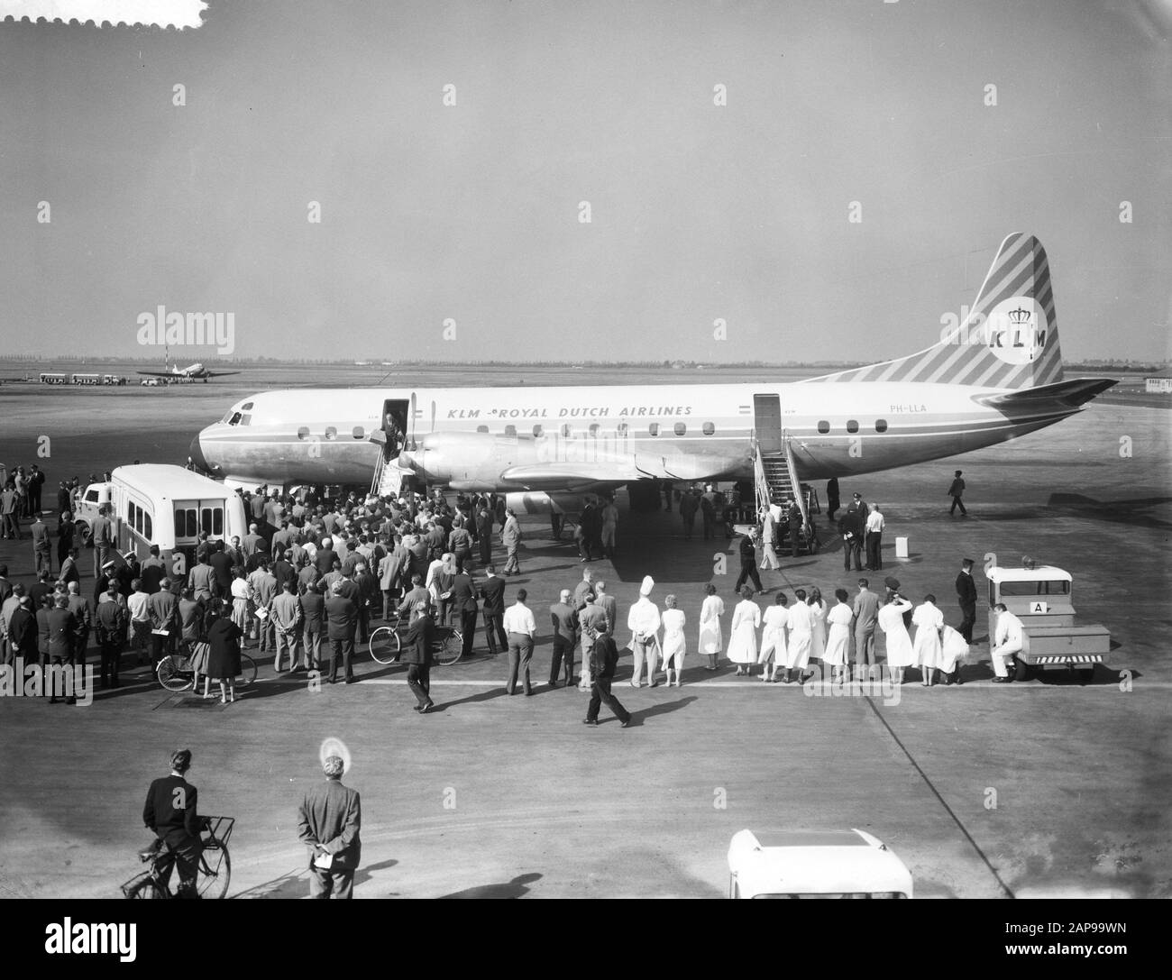 Arrivée First Lockheed Electro à Schiphol Date : 29 septembre 1959 lieu : Noord-Holland, Schiphol mots clés : arrivée Banque D'Images