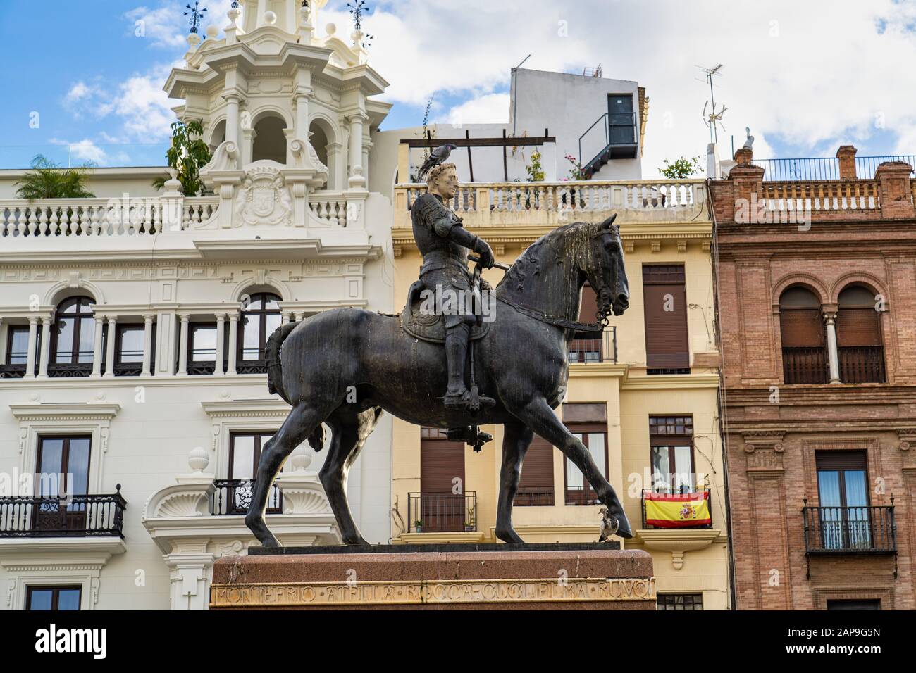 Monument de la Gran Capitan Gonzalo Fernandez à Plaza de Las Tendillas square à Cordoue, Andalousie, Espagne Banque D'Images