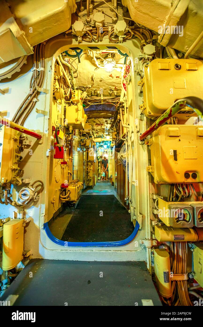 San Diego, Navy Pier, Californie, États-Unis - 1 août 2018 : porte de la salle de moteur du sous-marin soviétique CCCP B-39 à San Diego. Véhicule naval historique de Banque D'Images