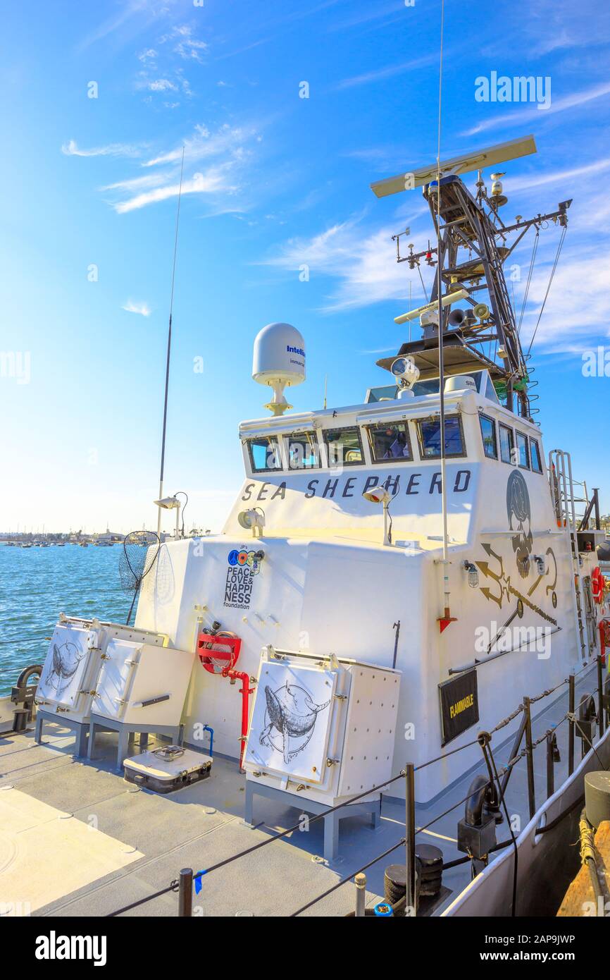 San Diego, Navy Pier, Californie, ÉTATS-UNIS - 1 août 2018:Farley Mowat bateau de la Sea Shepherd conservation Society, contre la chasse à la baleine et Banque D'Images