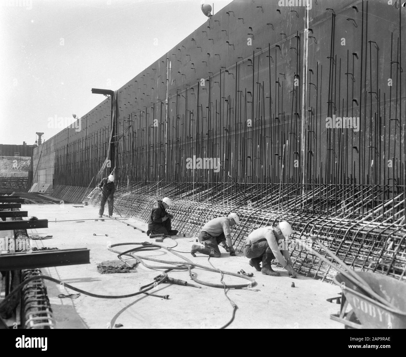 Concrete caissons Banque d'images noir et blanc - Alamy