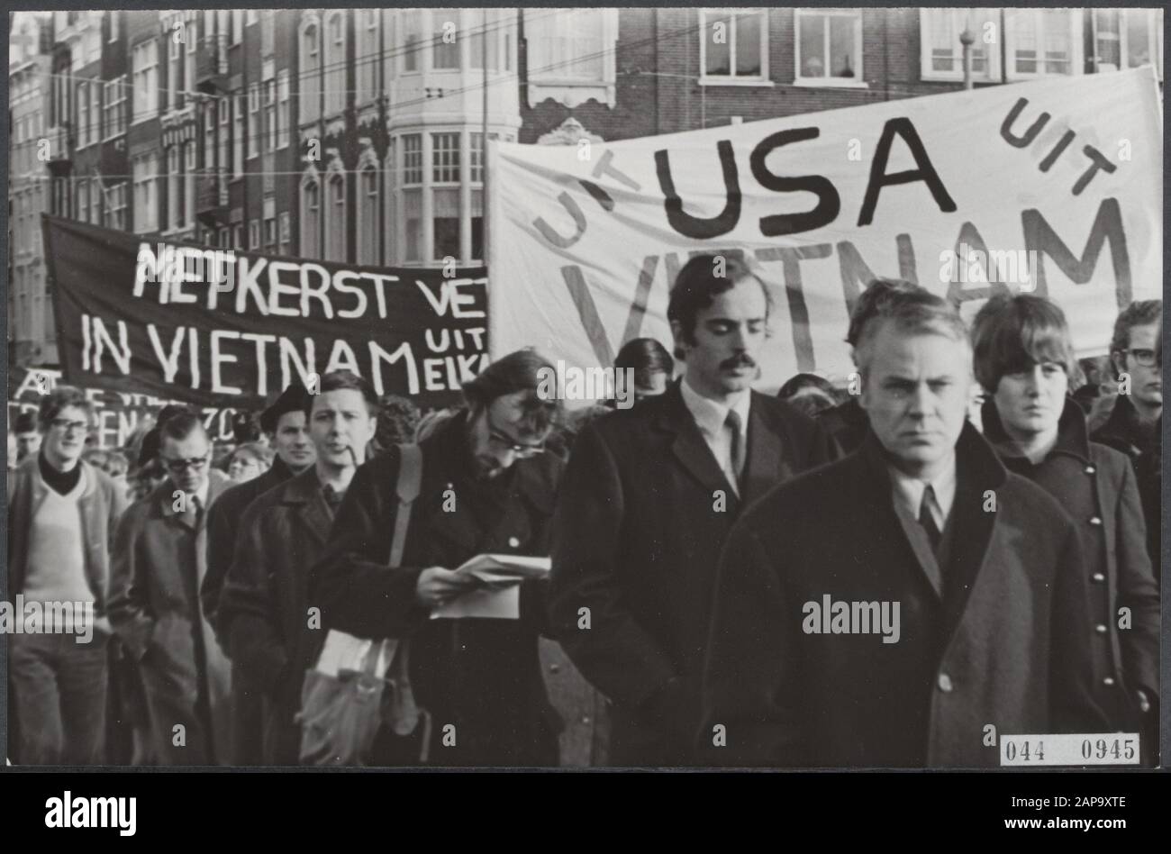 Manifestations, guerres Date: 26 décembre 1967 lieu: Amsterdam, Vietnam mots clés: Manifestations, guerres Banque D'Images