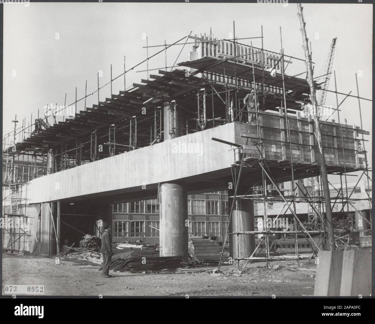 Construction de la station de métro Zuidplein Date: 18 janvier 1965 lieu: Rotterdam, Zuid-Holland mots clés: Métro, stations de métro, ingénierie routière Banque D'Images
