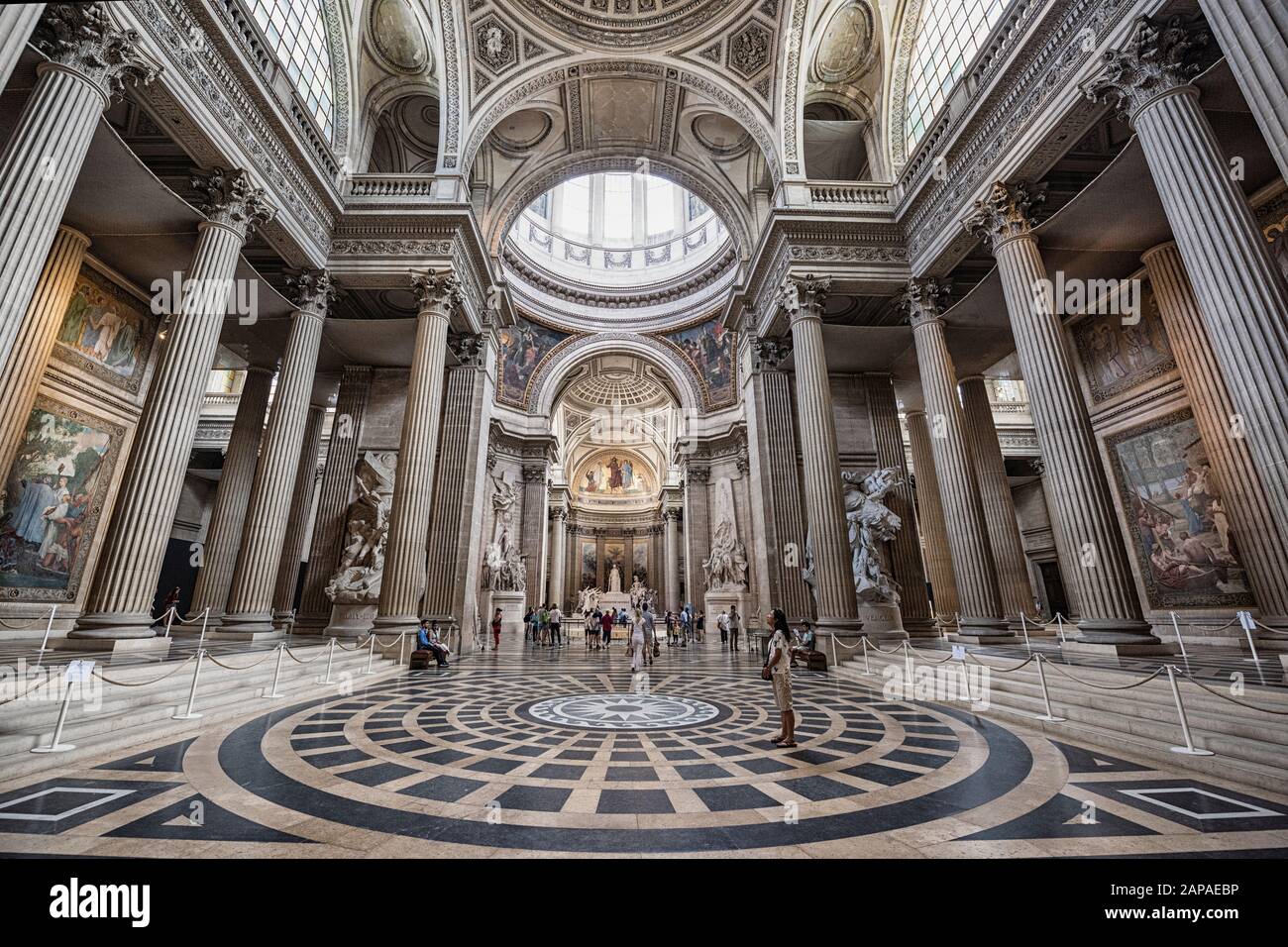 Vue intérieure du mausolée français pour le Grand Peuple de France - le Panthéon à Paris Banque D'Images