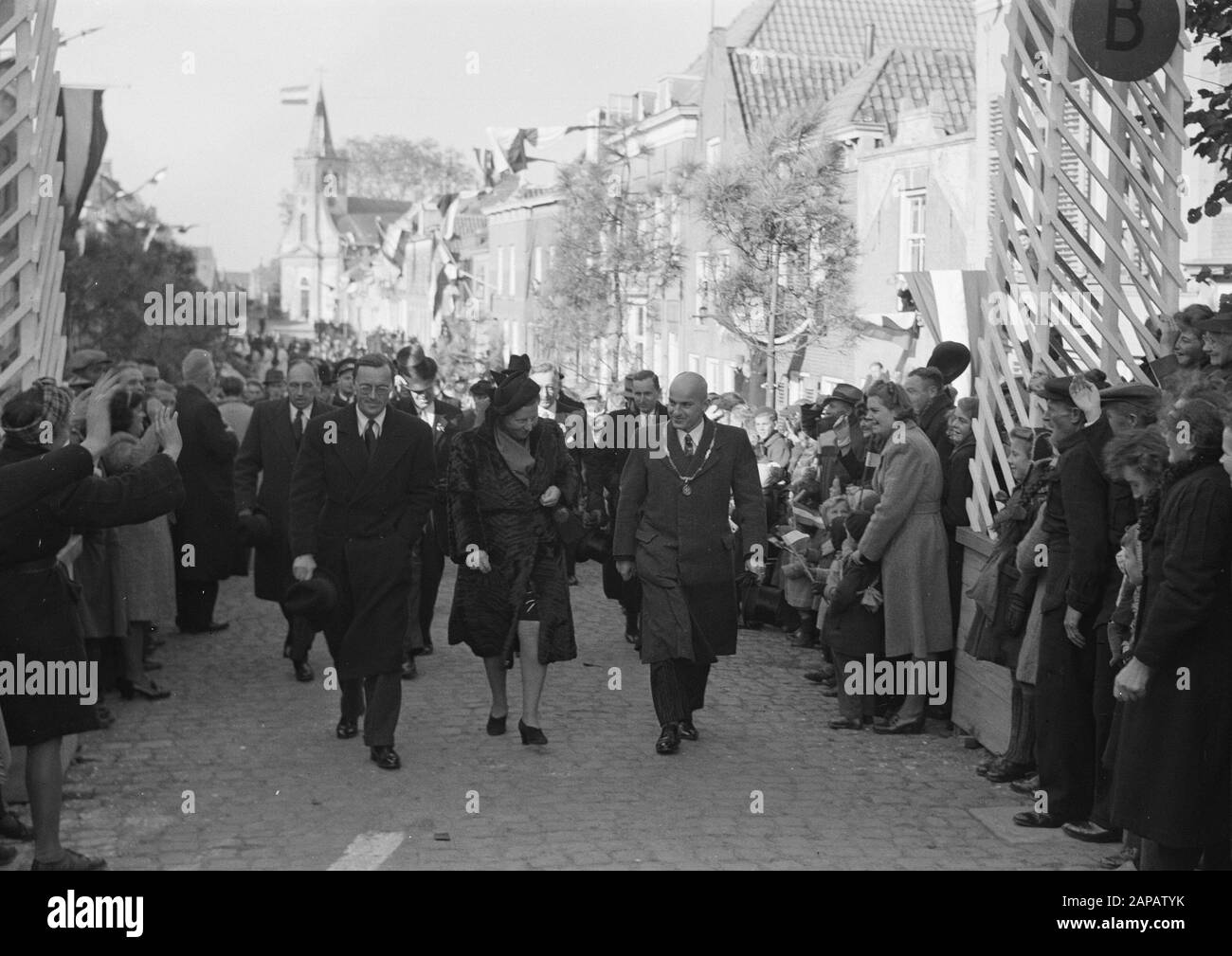 Visitez Le Couple Princier À Zeeland Date: 30 Octobre 1947 Lieu: Zeeland Mots Clés: Visites Banque D'Images