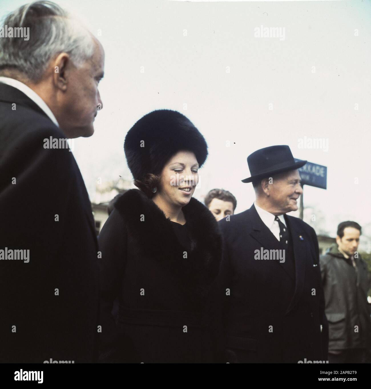 Visite d'État du Président Tito aux Pays-Bas Description: Visite à Rotterdam Date: 21 octobre 1970 lieu: Rotterdam, Hollande-Méridionale mots clés: Visites d'État Nom personnel: Beatrix, princesse, Tito, Josip Broz Banque D'Images