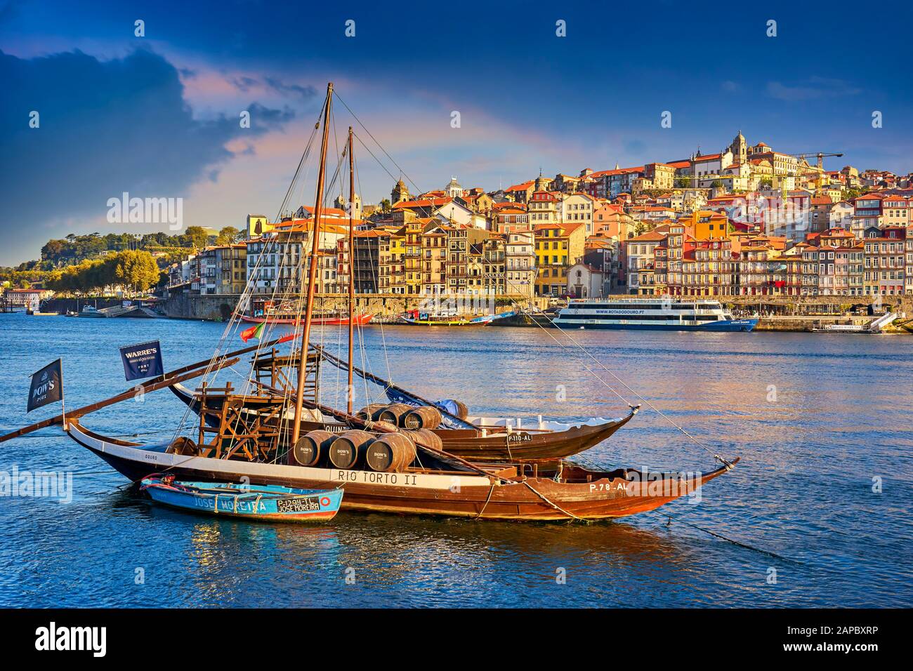 Rabelo traditionnels bateaux, Porto, Portugal Banque D'Images