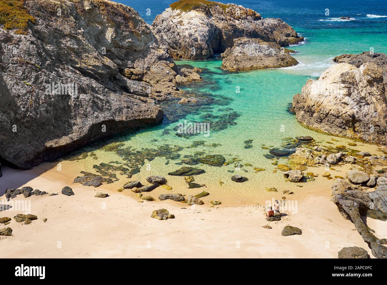 Baignoire plage près de Porto Covo, Parc Naturel de la Côte Vicentine, Portugal Banque D'Images