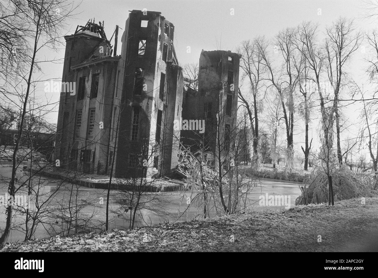 Château du XVIIe siècle Heemstede te Houten brûlé hier Date: 11 janvier 1987 lieu: Bois mots clés: Feux, châteaux, ruines Banque D'Images