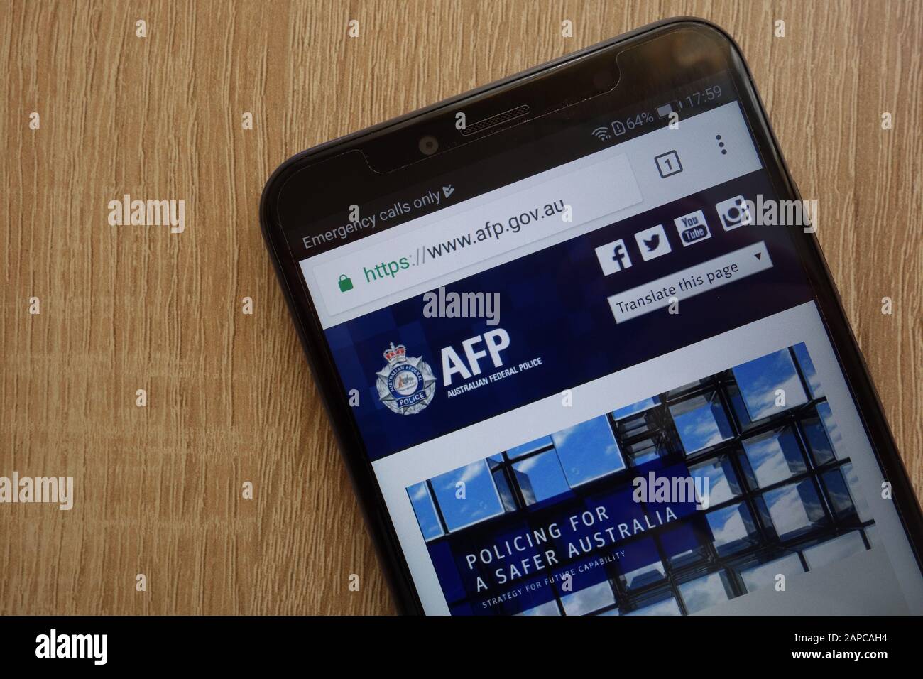 Site officiel de la police fédérale australienne (AFP) affiché sur un smartphone moderne Banque D'Images