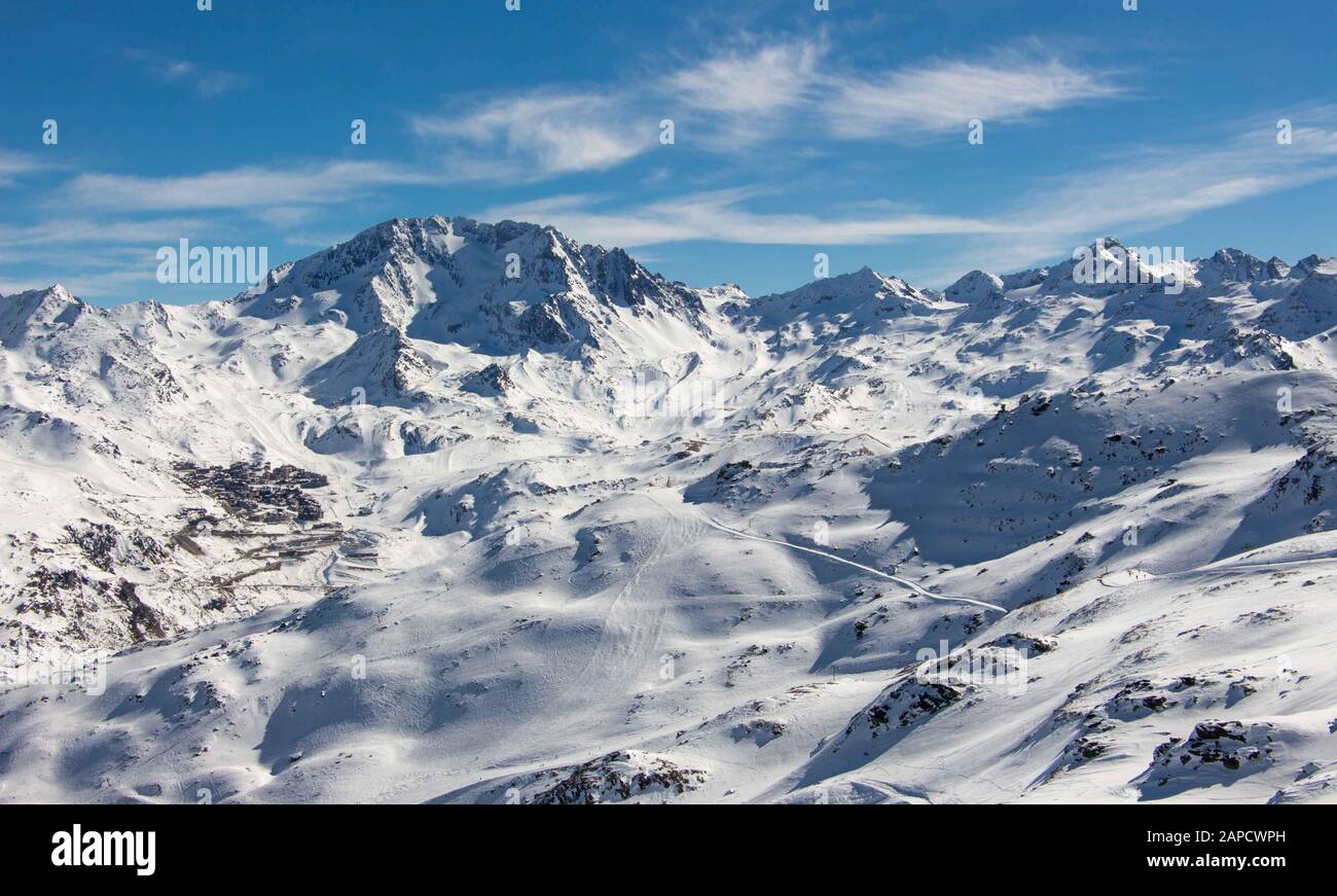 Glacier de peclet val thorens Banque de photographies et d'images à haute  résolution - Alamy