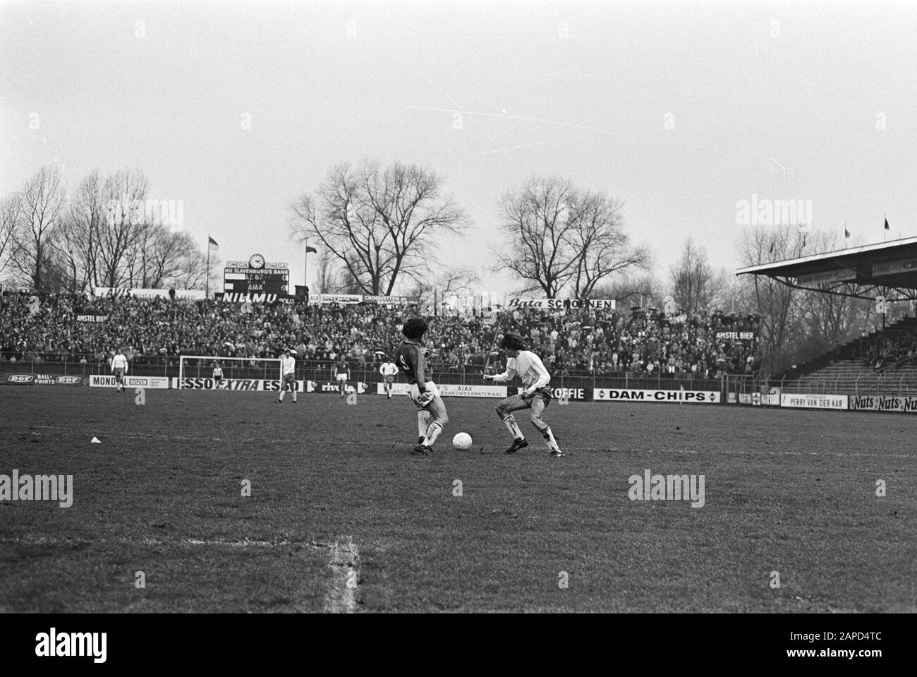 AJAX vs AZ 67 8-1 Date : 29 novembre 1970 mots clés : sport, football Nom de l'institution : AJAX Banque D'Images