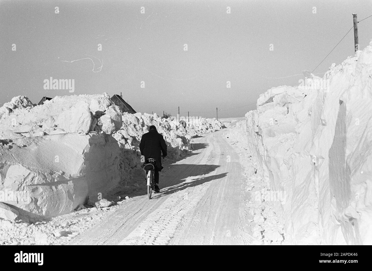 Paysage Alpin À Volendam Date : 9 Janvier 1963 Lieu : Noord-Holland, Volendam Banque D'Images