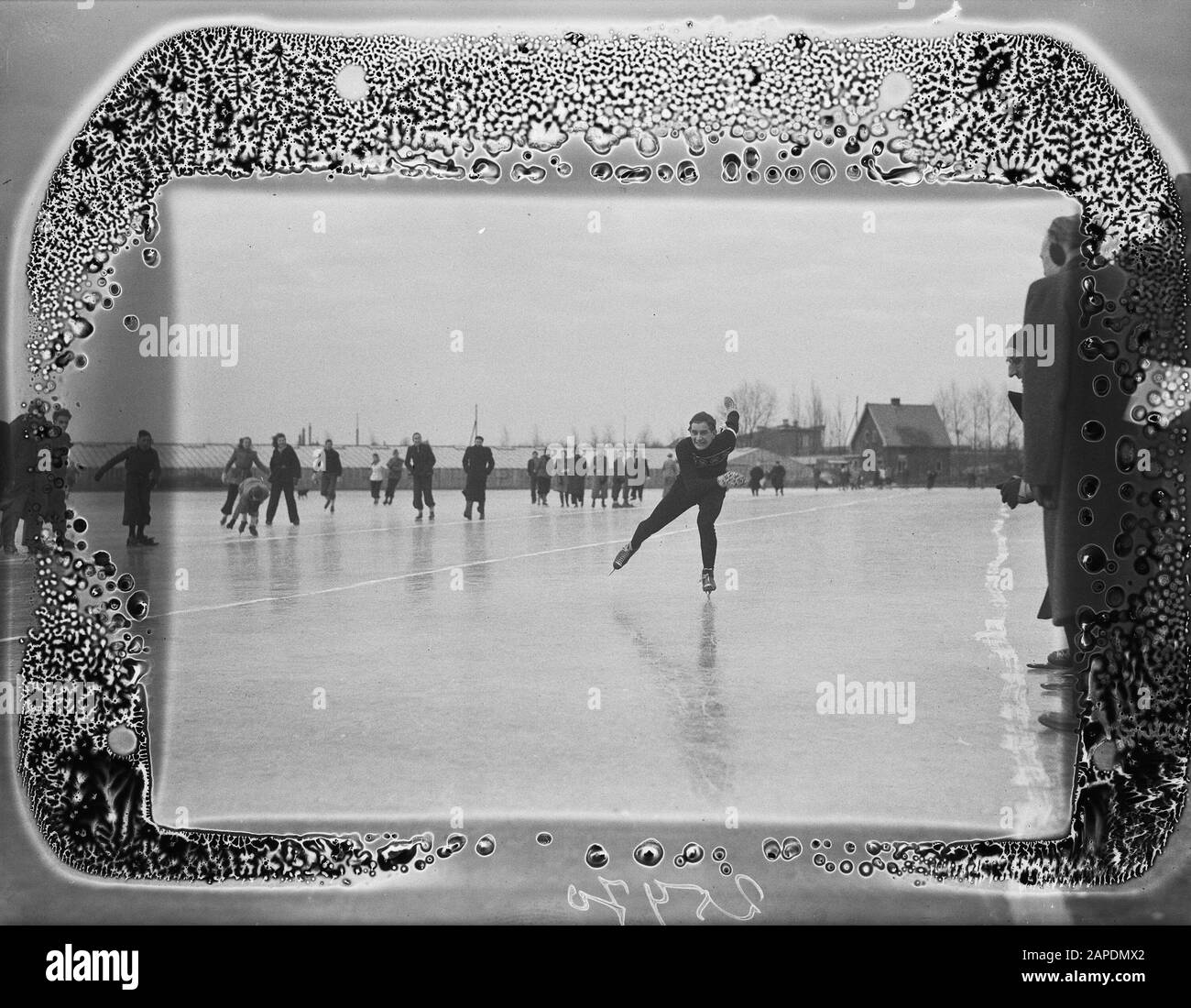 De Koning passe d'abord sur les 1500 mètres Date : 22 février 1948 Banque D'Images