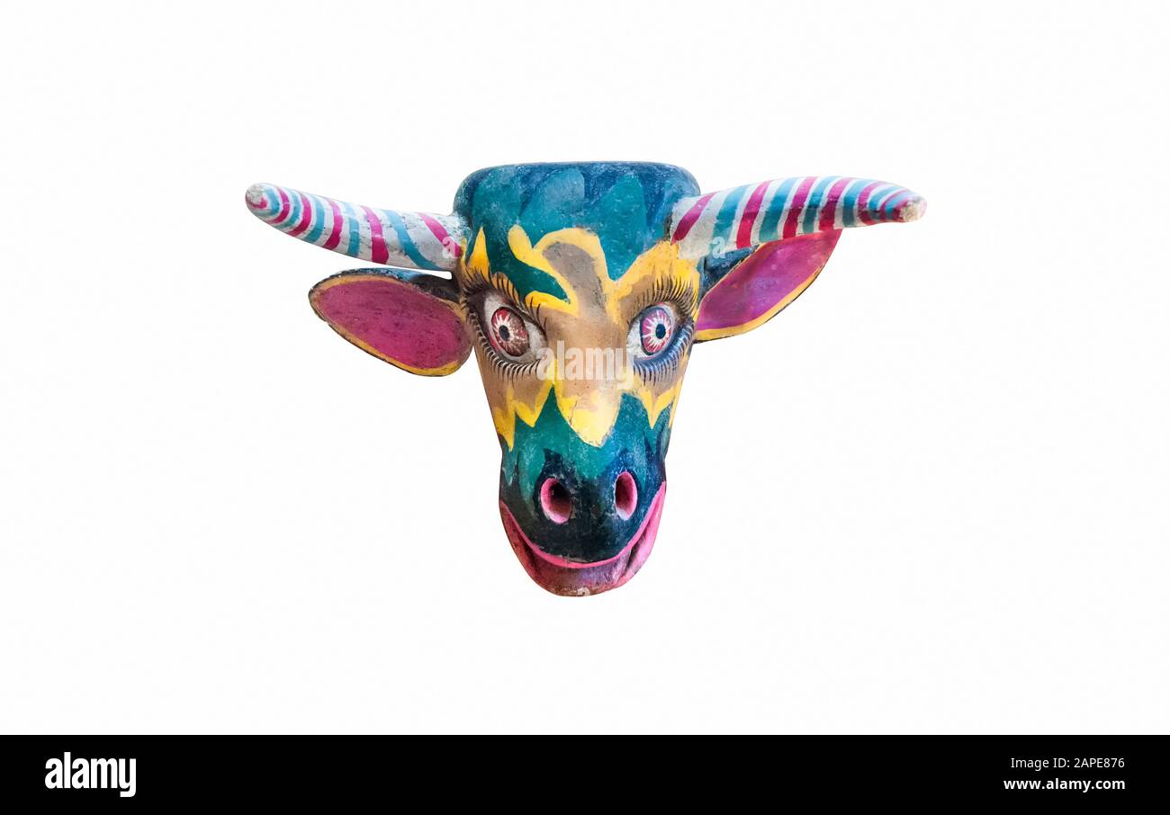 Masque de chèvre coloré en bois mexicain sculpté. Masque. Banque D'Images