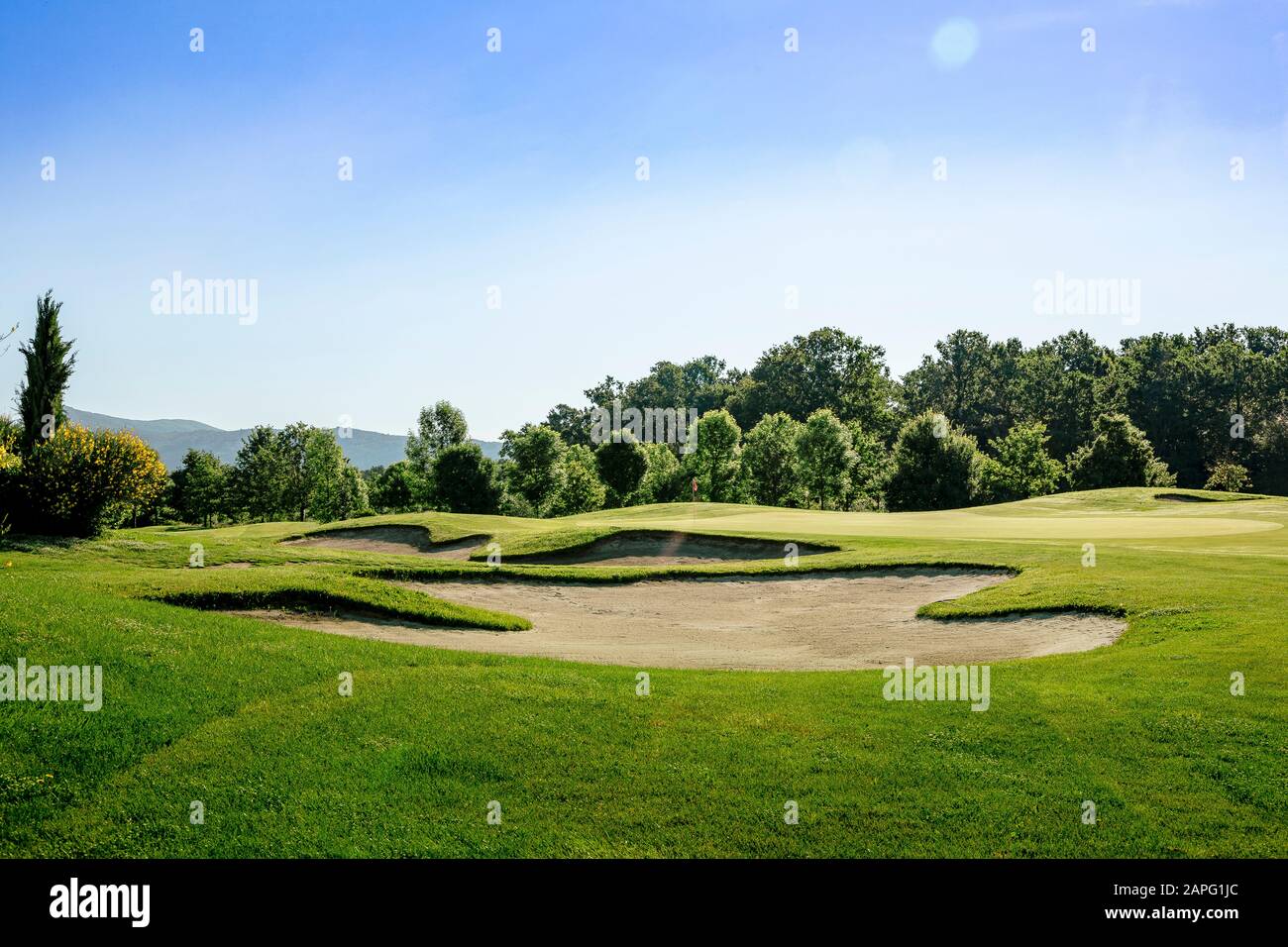 Vue panoramique paisible sur le parcours de golf Banque D'Images