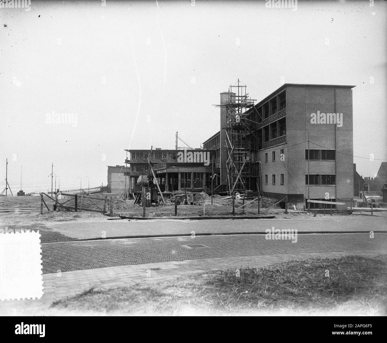 Construction nouvel hôtel Zandvoort Date: 29 janvier 1953 lieu: Noord-Holland, Zandvoort mots clés: Hôtels, en construction Banque D'Images