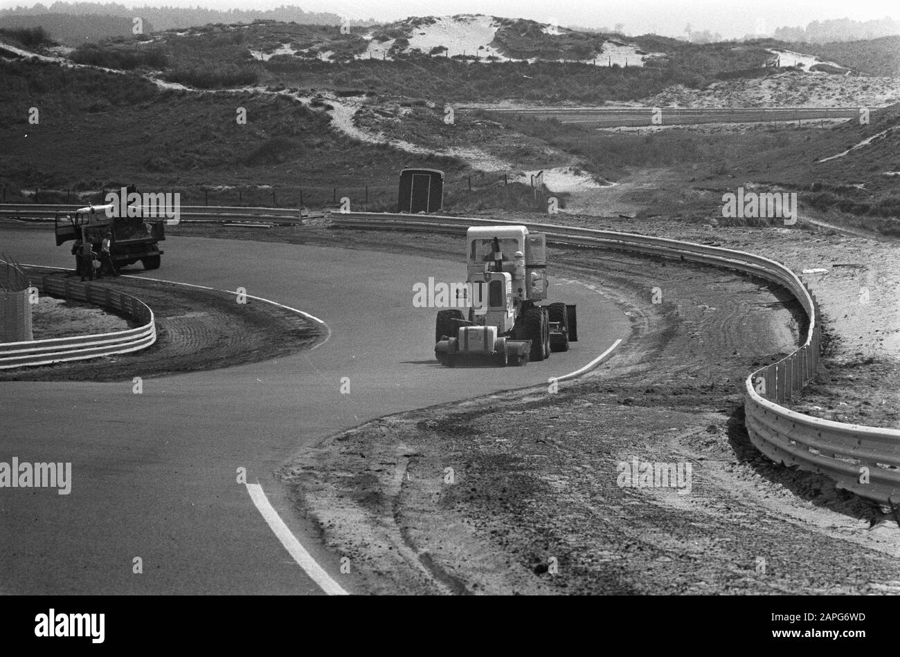 Circuit van Zandvoort renouvelé, travaux sur le circuit Date : 18 mai 1973 lieu : Noord-Holland, Zandvoort mots clés : circuits Banque D'Images