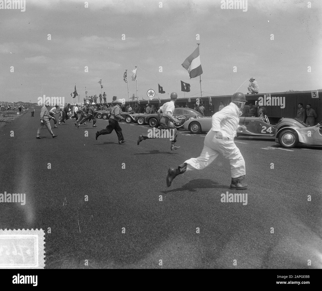 Grand Prix Zandvoort 1953 Description: Autoras Dutch Grand Prix Zandvoort. Date De Début : 7 Juin 1953 Lieu : Noord-Holland, Zandvoort Mots Clés : Voitures, Sports Banque D'Images