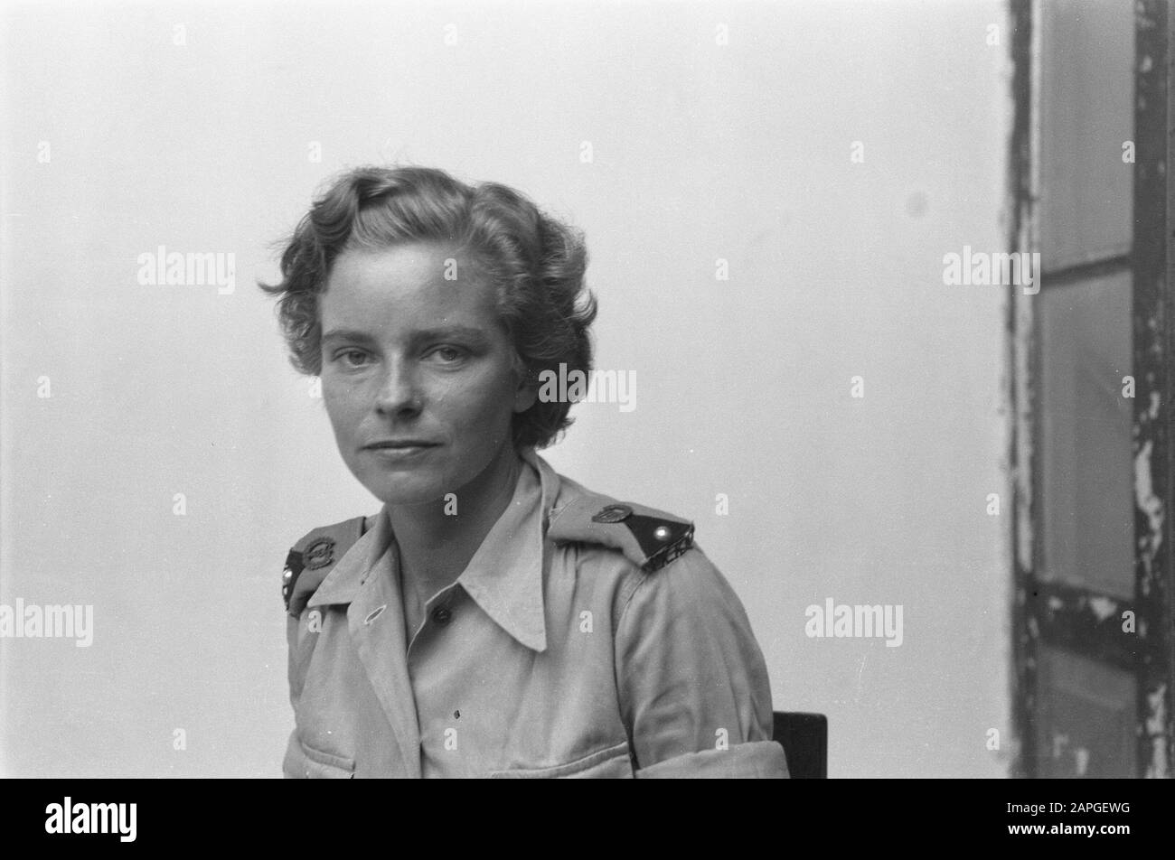 Pass Photos Description: Collection Service De Collecte De Photos Pour Les Contacts De L'Armée Indonésie, Numéro De Photon 530-5-2 Date: 1947/07/01 Lieu: Indonésie, Antilles Néerlandaises Banque D'Images