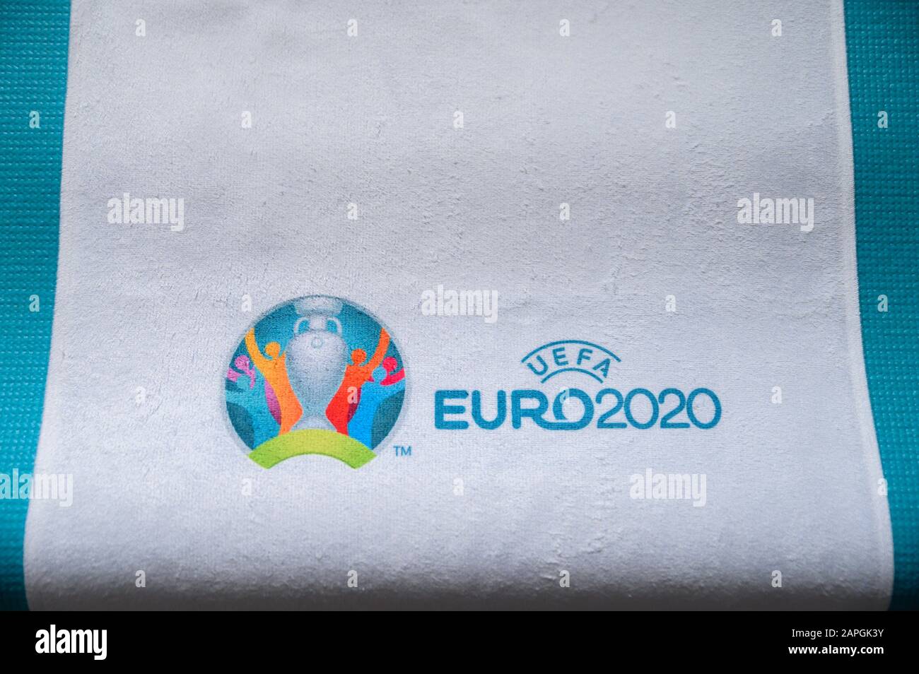 PARIS, FRANCE, janvier. 20. 2020 : Euro 2020, logo officiel, l'espace blanc modifier Banque D'Images