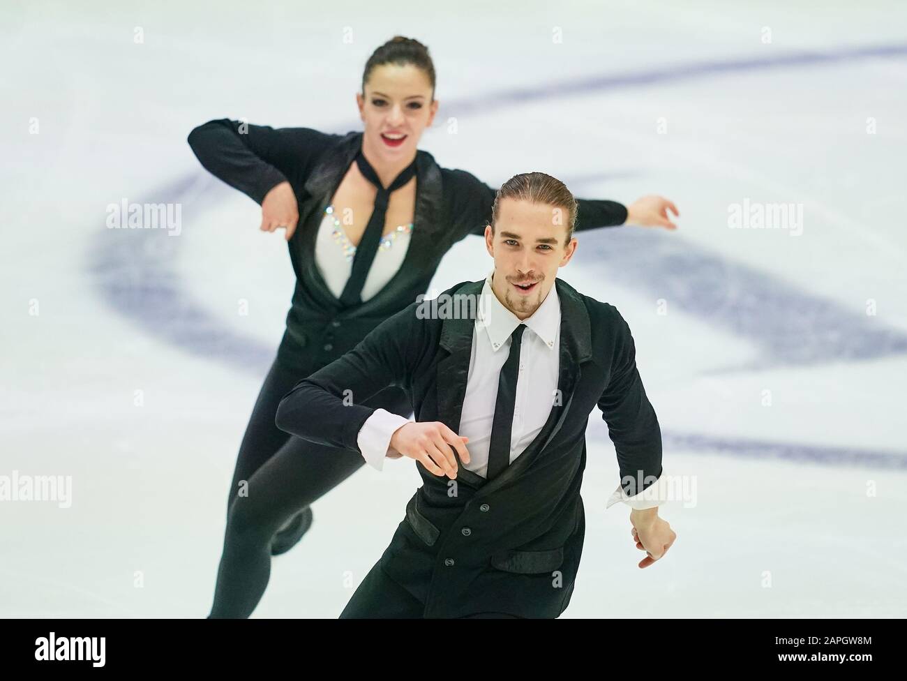 Steiermarkhalle, Graz, Autriche. 23 janvier 2020. Victoria Manni et Carlo Roethlisberger de Suisse lors de la danse sur glace aux Championnats européens de patinage artistique de l'UIP à Steiermarkhalle, Graz, Autriche. Crédit: Csm/Alay Live News Banque D'Images