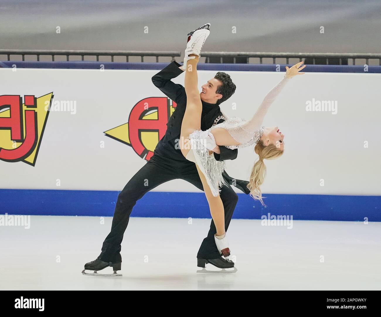 Steiermarkhalle, Graz, Autriche. 23 janvier 2020. Emily Monaghan et Ilias Fourati de Hongrie lors de la danse sur glace aux Championnats européens de patinage artistique de l'UIP à Steiermarkhalle, Graz, Autriche. Crédit: Csm/Alay Live News Banque D'Images