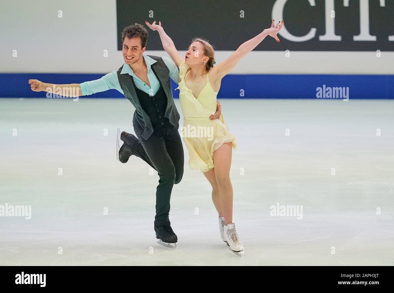 Steiermarkhalle, Graz, Autriche. 23 janvier 2020. Adelina Galyavieva et Louis Thauron de France pendant la danse sur glace aux Championnats européens de patinage artistique de l'UIP à Steiermarkhalle, Graz, Autriche. Crédit: Csm/Alay Live News Banque D'Images