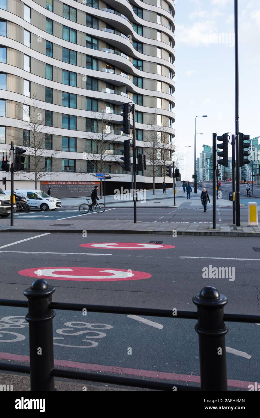 Signalisation des Frais de congestion sur Millbank Banque D'Images