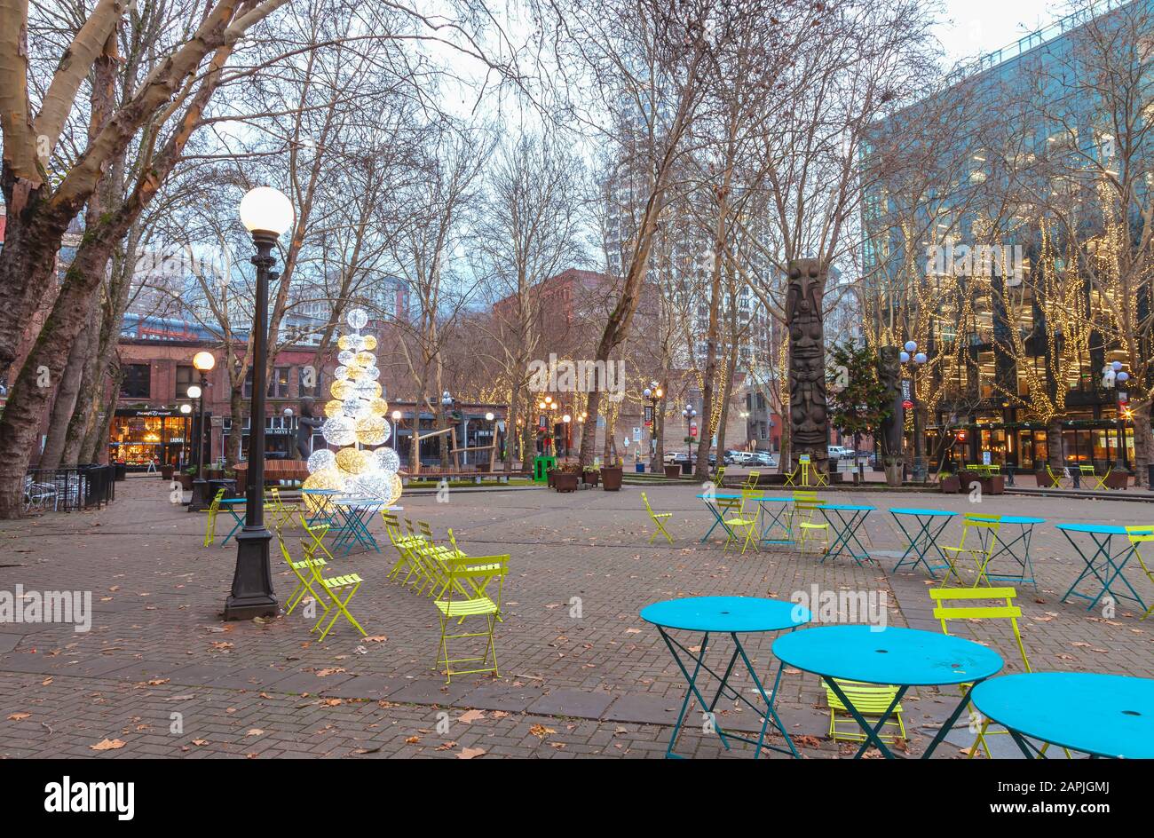Tôt Le Matin À Pioneer Square, Seattle, Washington, États-Unis, Le Jour De Noël. Banque D'Images