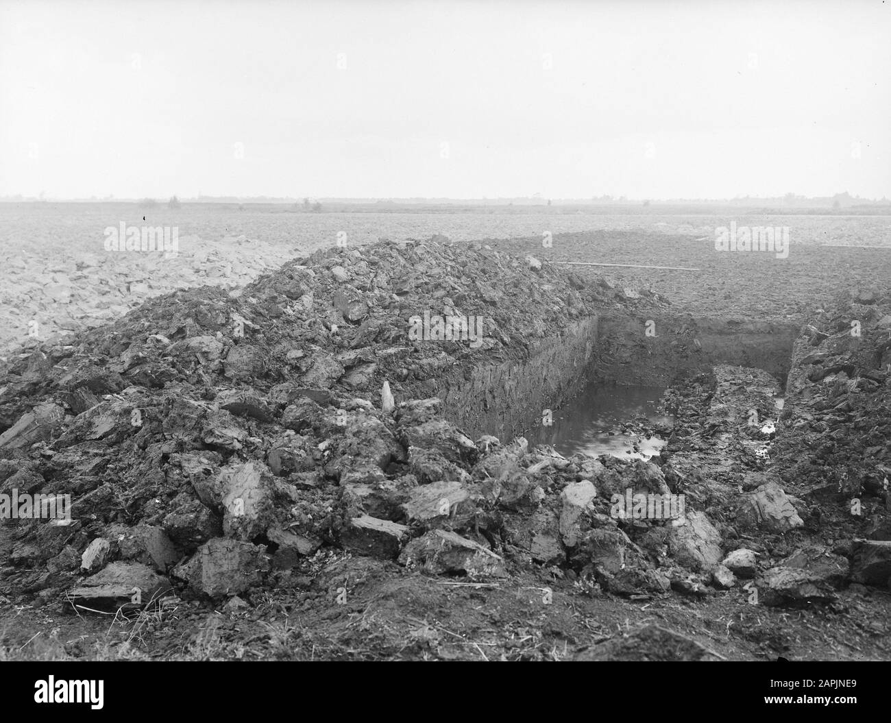 Exploitation minière souterraine de la vallée, polders, de scheere Date: Non daté lieu: La Crimée mots clés: Exploitation minière souterraine de la vallée, polders Nom personnel: De scheere Banque D'Images