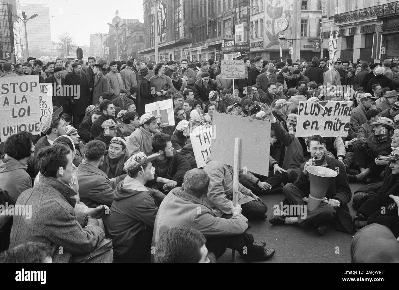 Manifestations A Bruxelles Contre Le Droit De L Unite Greve