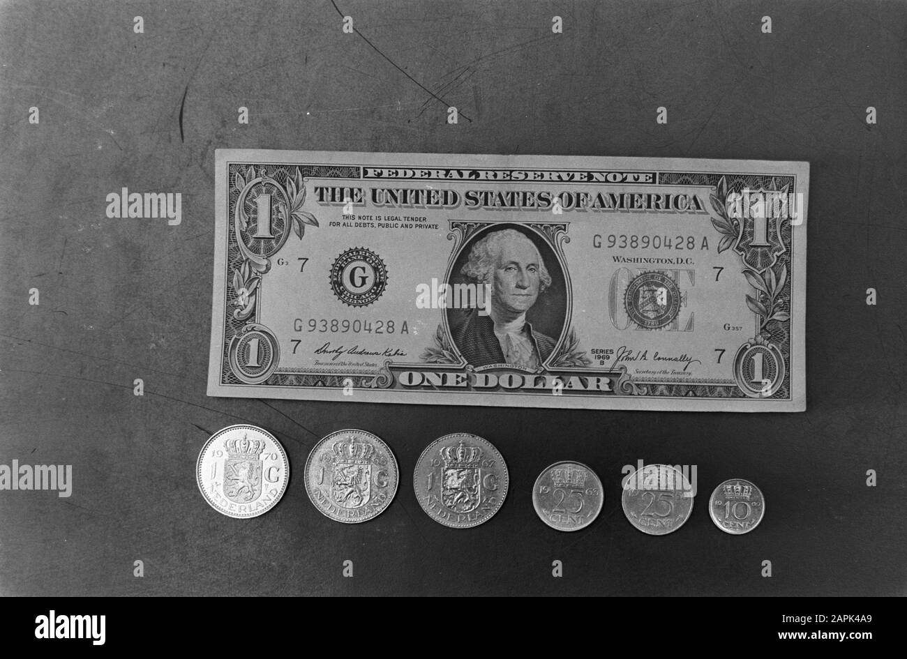 Dévaluation du dollar américain, du dollar américain avec de l'argent néerlandais (F. 3,60) valeur en mai 1971 Date : 20 décembre 1971 Banque D'Images