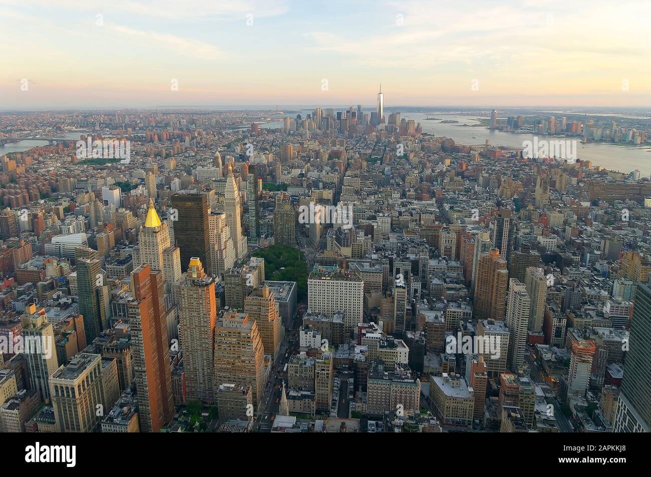 Manhattan a été décrit comme la capitale mondiale de la culture, de la finance, des médias et du divertissement, et le quartier accueille le Siège de l'ONU Banque D'Images