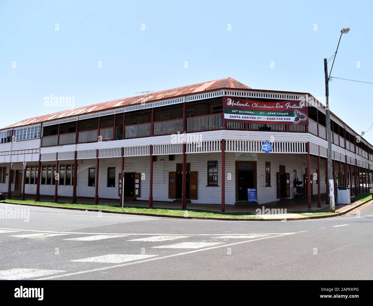 Vue rapprochée de l'hôtel Malanda, le plus grand hôtel de bois d'œuvre d'Australie construit en 1911 Banque D'Images