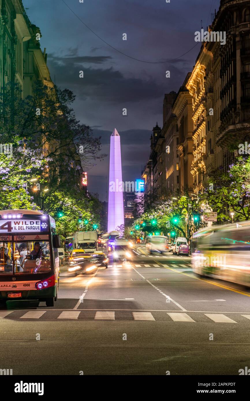 Belle vue sur les bâtiments historiques autour de la Plaza de Mayo dans le centre de Buenos Aires, en Argentine Banque D'Images