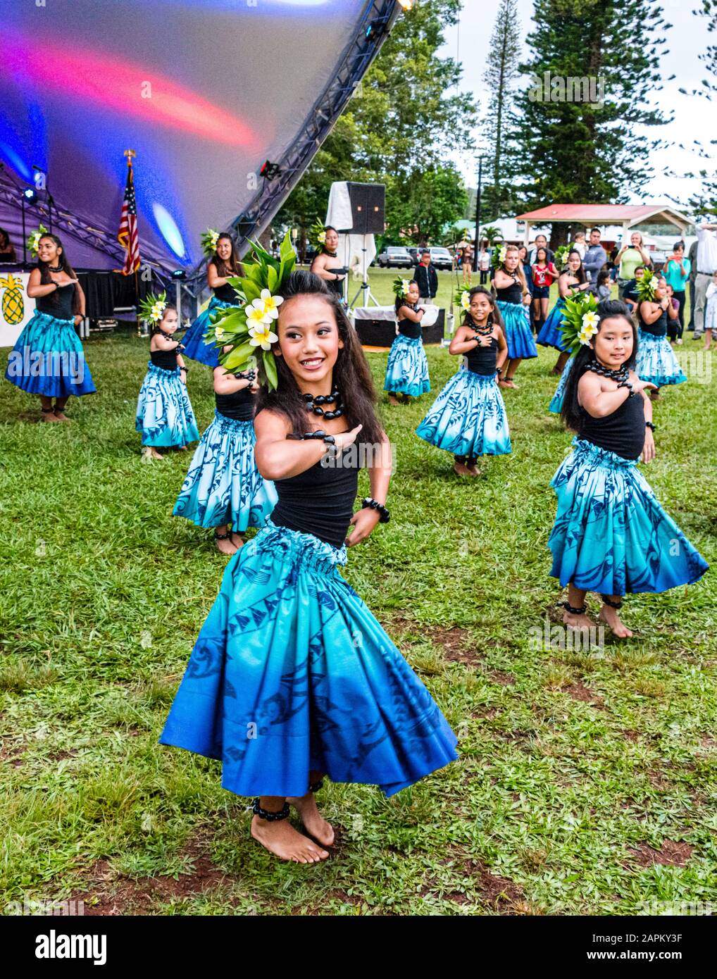Festival Lana’I Pineapple : Jeunes Danseurs Hula Banque D'Images